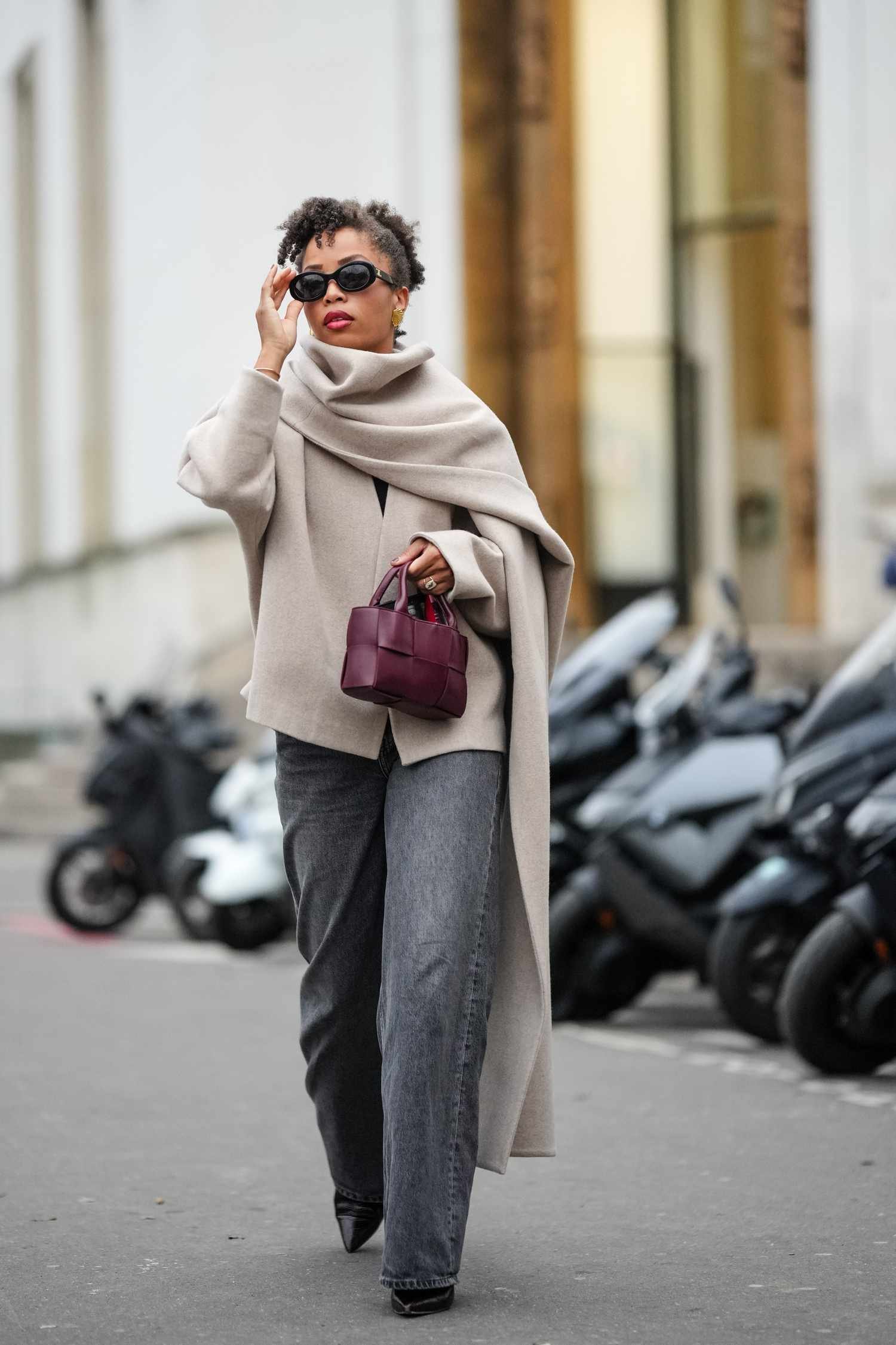 Ellie Delphine wear one of City of Light Fashion Week's best street style looks.