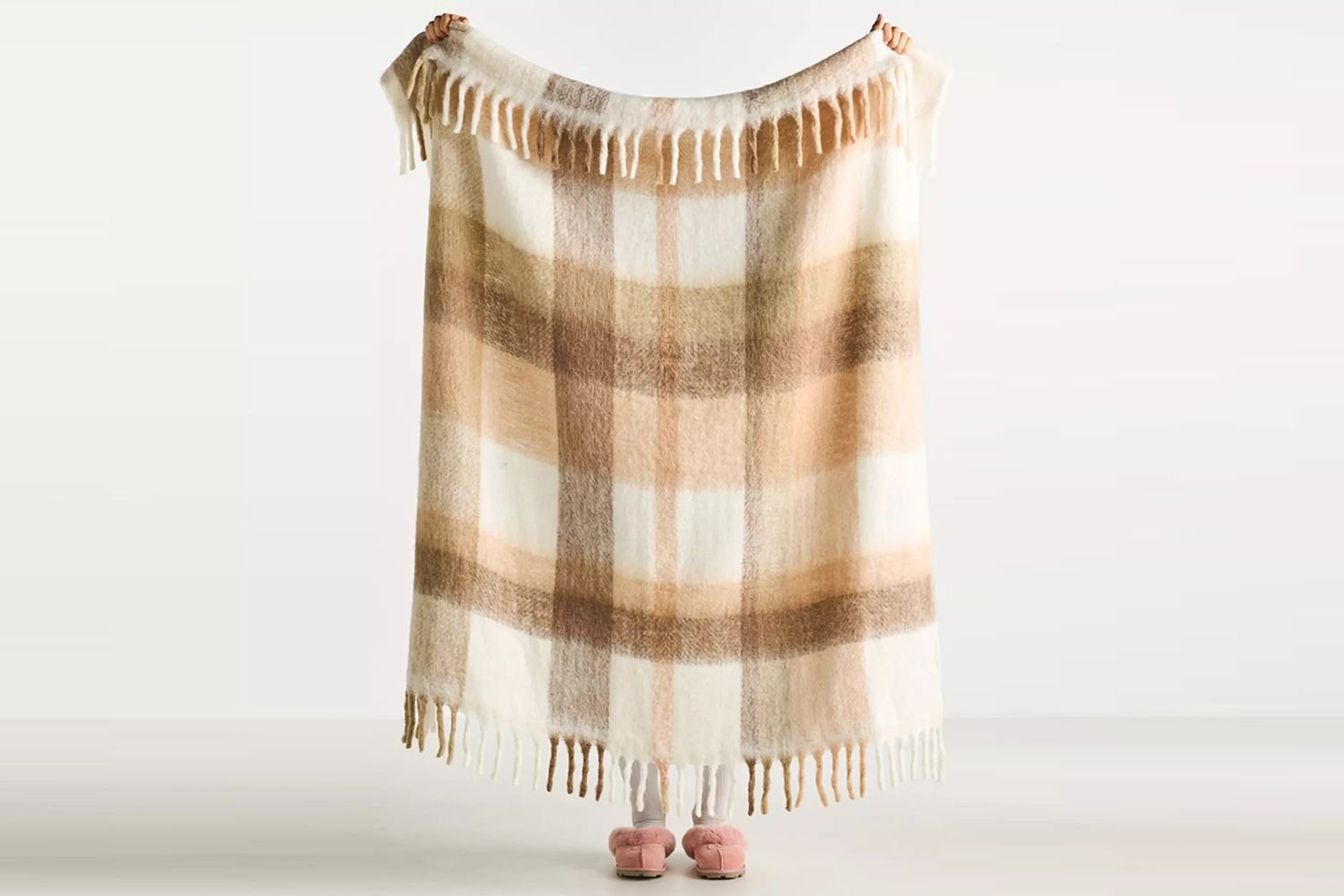 Anthropologie tea cozy Cocoon Fringed Throw Blanket